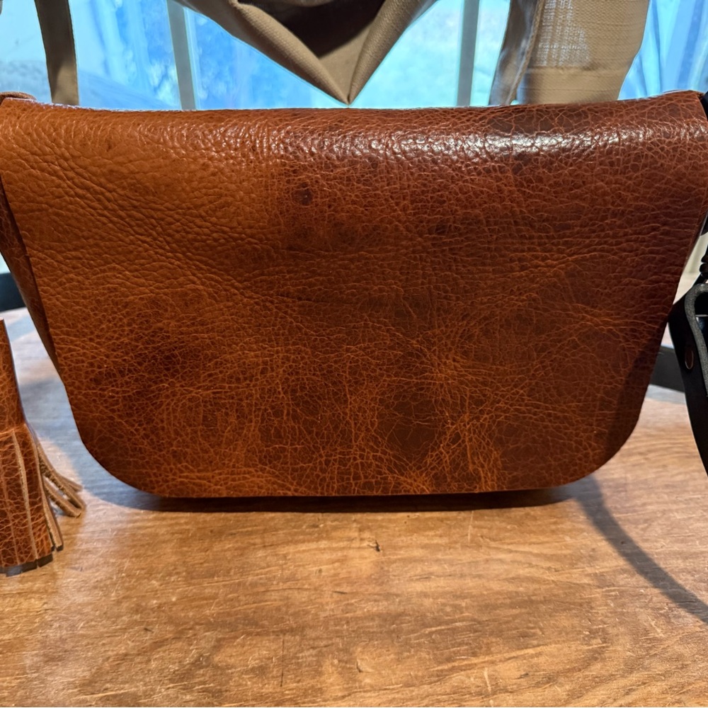 Go Forth Goods Small Kindle Satchel in Peanut Bison - Picture 10 of 11